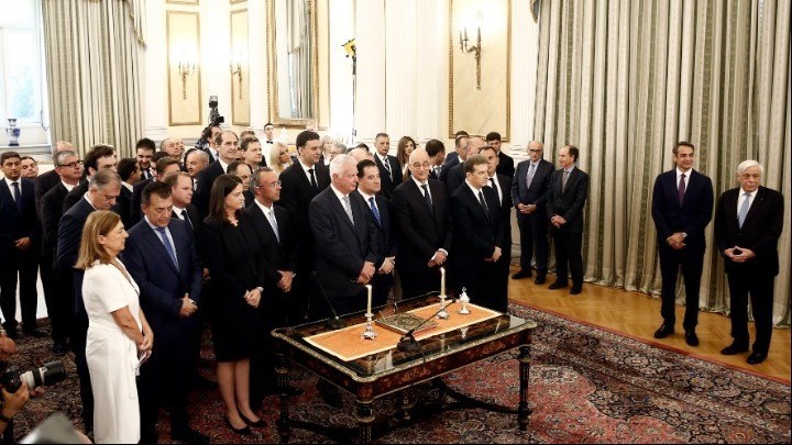 Ορκίστηκε η νέα κυβέρνηση – Όλα όσα συνέβησαν στο Προεδρικό Μέγαρο – Οι πρώτες δηλώσεις των νέων υπουργών – ΦΩΤΟ -ΒΙΝΤΕΟ