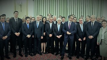 Άρθρο του Σταύρου Λυγερού: Κυβέρνηση Μητσοτάκη – Πρωθυπουργείο και φέουδα στα υπουργεία