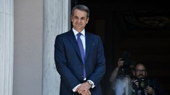 Μητσοτάκης στο Nouvel Observateur: Όσοι δεν δικαιούνται άσυλο, θα επιστρέφουν στην Τουρκία – Τι είπε για την οικονομία