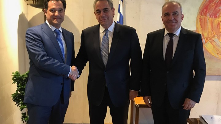 Συμφωνία Γεωργιάδη – Μίχαλου για την επιτάχυνση της αδειοδότησης επιχειρήσεων