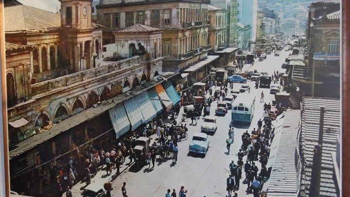 Τα καλοκαίρια στην παλιά Αθήνα: Βόλτες στα στενά, θερινό σινεμά και βυσσινάδα – ΦΩΤΟ