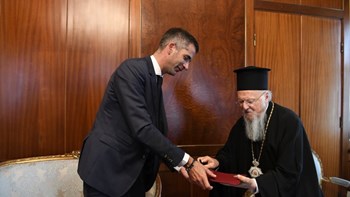 Συνάντηση Κώστα Μπακογιάννη με τον Οικουμενικό Πατριάρχη στο Φανάρι – ΦΩΤΟ