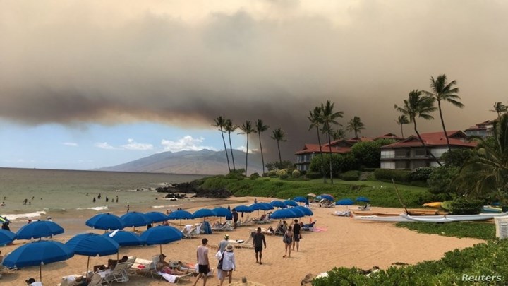 Μαίνονται οι φωτιές στη Χαβάη – Σε κατάσταση έκτακτης ανάγκης κηρύχθηκε το νησί Μάουι – ΒΙΝΤΕΟ