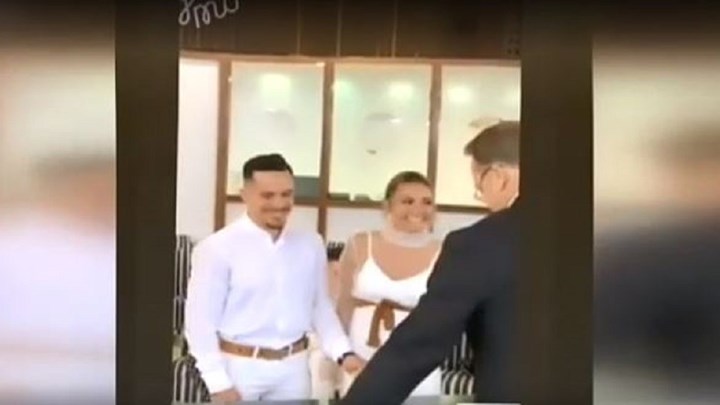 Σε πελάγη ευτυχίας Μιλλούση και Πετρούνιας – Τι δήλωσαν για τον γάμο τους -ΒΙΝΤΕΟ