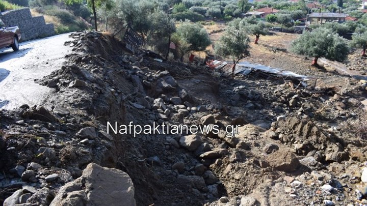 Εικόνες καταστροφής στη Μακύνεια Ναυπακτίας – Αποκολλήθηκαν ολόκληροι βράχοι – ΦΩΤΟ – ΒΙΝΤΕΟ
