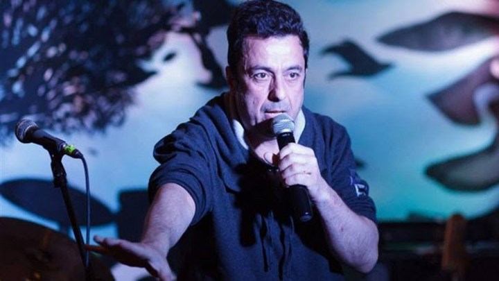 Άφθονο γέλιο υπόσχεται ο Κωνσταντίνος Ραβνιωτόπουλος – BINTEO