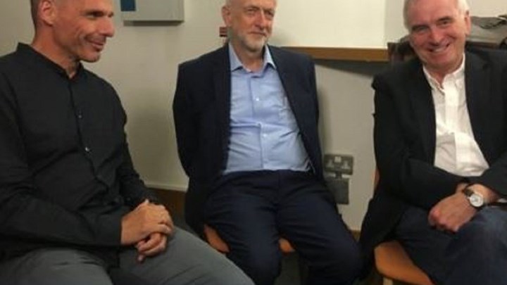 Τι συμφώνησαν Βαρουφάκης και Κόρμπιν στο Λονδίνο