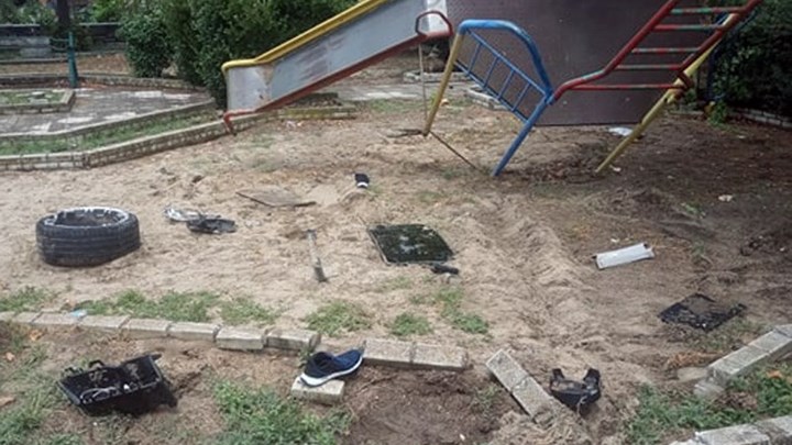 Τραγωδία στην Καβάλα – Αυτοκίνητο έπεσε σε παιδική χαρά, νεκρός ο οδηγός – ΦΩΤΟ