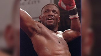 Θρήνος στον αθλητισμό – Νεκρός ο θρυλικός μποξέρ Περνέλ Γουίτακερ στα 55 του χρόνια – ΦΩΤΟ – ΒΙΝΤΕΟ