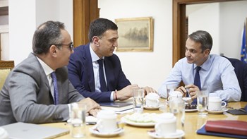 Μητσοτάκης μετά τη σύσκεψη στο υπουργείο Υγείας: Προσλήψεις νοσηλευτικού προσωπικού εκεί όπου υπάρχει ανάγκη – ΦΩΤΟ