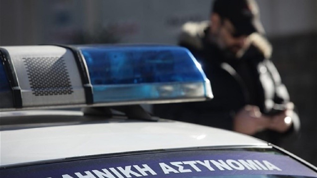 Ρομά πυροβόλησαν αστυνομικούς και εμβόλισαν περιπολικό στη Θεσσαλονίκη