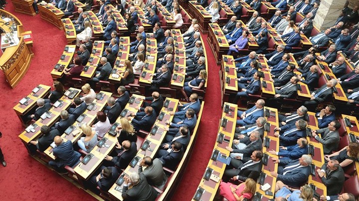 Σε κλίμα συναίνεσης η εκλογή του νέου προέδρου της Βουλής