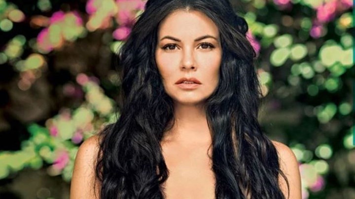 Ξεσπά η Μαρία Κορινθίου: Έμαθα να μην χαραμίζω τα όνειρα μου σε πισώπλατα μαχαιρώματα – ΦΩΤΟ