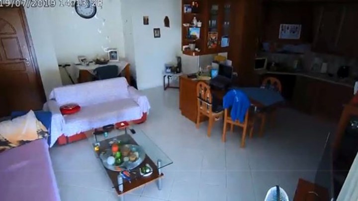 Τα δευτερόλεπτα του πανικού – Βίντεο από την στιγμή που ο σεισμός «ταρακούνησε» την Αττική