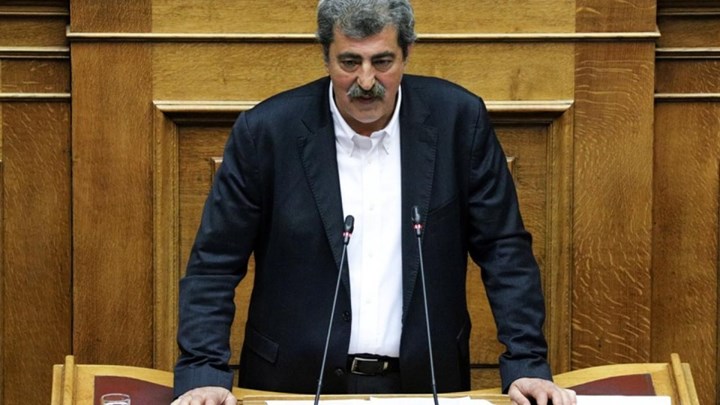 Πολάκης στο Facebook: Υπομονή, ένα τσουνάμι, μια έκρηξη ηφαιστείου και μια πτώση μετεωρίτη έμεινε…