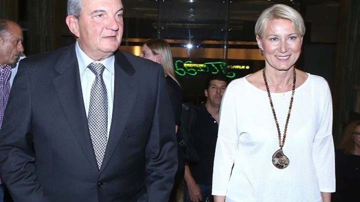 Η κούκλα κόρη του Κώστα Καραμανλή και της Νατάσας Παζαΐτη – ΦΩΤΟ