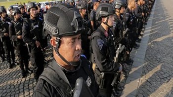 Αστυνομικοί σε ειδική αποστολή… αδυνατίσματος