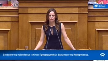 Η απάντηση της Αχτσιόγλου σε Βρούτση για τις εκκρεμείς συντάξεις: Ψευδής η είδηση για πάνω από 400.000 – ΒΙΝΤΕΟ