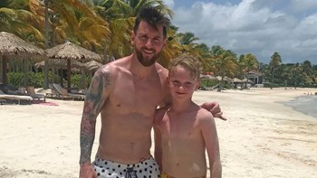 Ένας 11χρονος έζησε το όνειρό του όταν είδε τον Μέσι σε παραλία στην Καραϊβική – ΦΩΤΟ