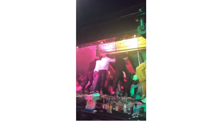 Σοκ στην Νότια Κορέα: Κατέρρευσε οροφή σε κλαμπ, όπου βρίσκονταν αθλητές – ΒΙΝΤΕΟ