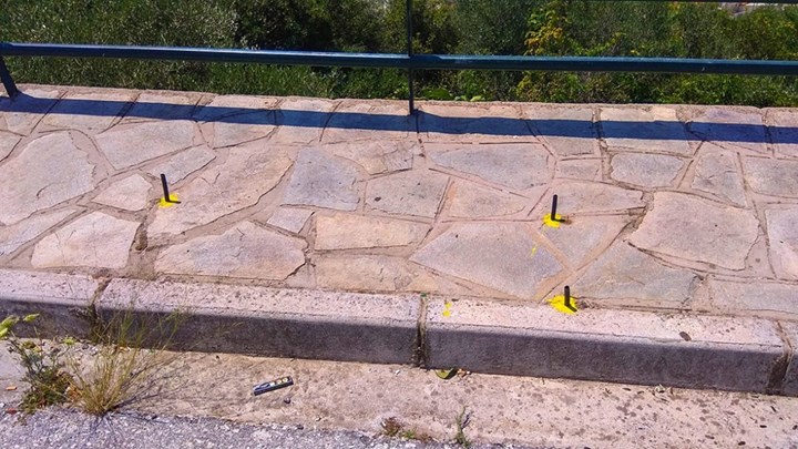 Ξήλωσε τα παγκάκια επειδή τον… ενοχλούσαν