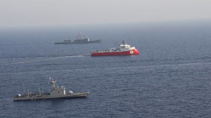 Σκηνικό έντασης στήνει η Τουρκία: Σχεδιάζει έρευνες εντός της ελληνικής υφαλοκρηπίδας