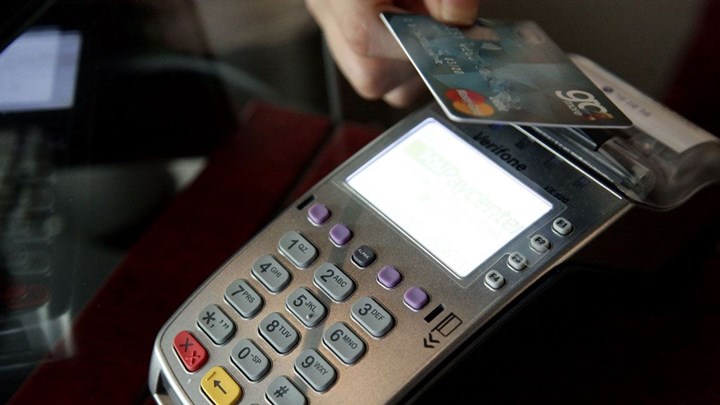 Το σχέδιο της κυβέρνησης για το “χτίσιμο” του αφορολογήτου – Τι αλλάζει