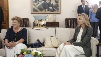 Μαζί με τον Κυριάκο Μητσοτάκη και η Μαρέβα στην Κύπρο – ΦΩΤΟ