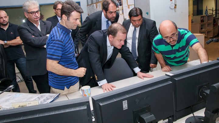 Αυτοψία Καραμανλή στο Μετρό – Στόχος να αντιμετωπιστούν οι καθυστερήσεις στα δρομολόγια