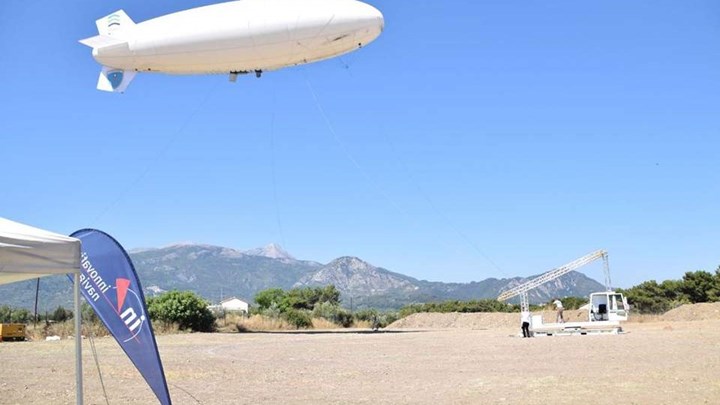 To Zeppelin της Frontex επιτηρεί τα θαλάσσια σύνορα στη Σάμο