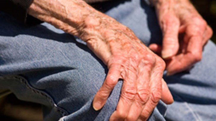 Βρέθηκαν οι κληρονόμοι του 89χρονου ρακένδυτου με το ένα εκατ. ευρώ