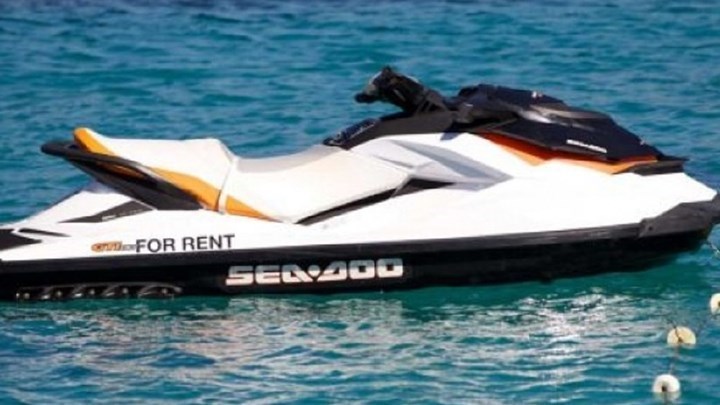 Μία τραυματίας από σύγκρουση δύο τζετ σκι στη Χερσόνησο