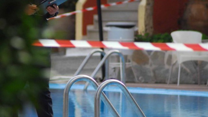“Τα παιδιά μας δεν ήξεραν κολύμπι” είπαν οι γονείς στους αστυνομικούς – Τι κατέγραψαν οι κάμερες ασφαλείας στο ξενοδοχείο της Ρόδου
