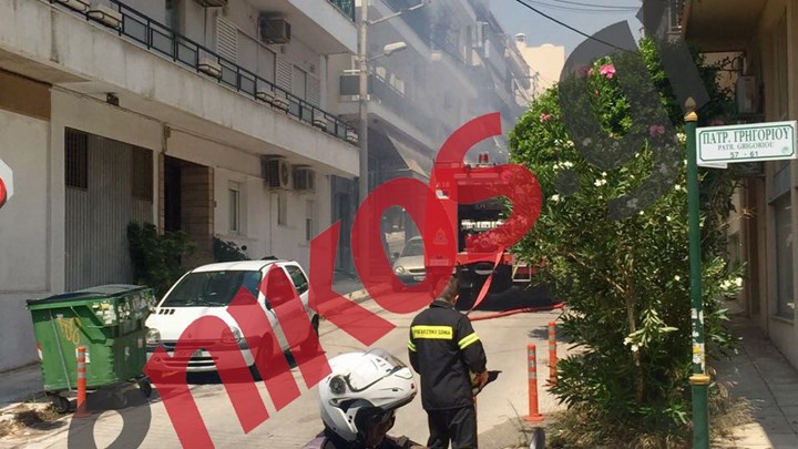 Διαμέρισμα στην Ηλιούπολη τυλίχτηκε στις φλόγες – ΦΩΤΟ αναγνώστη