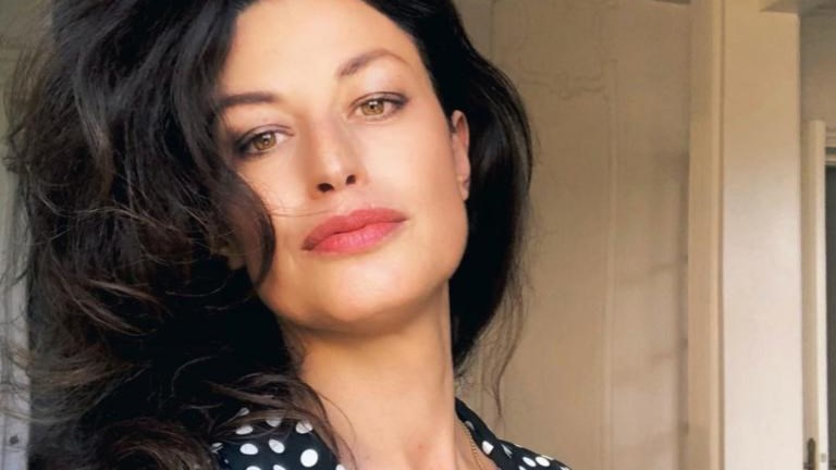 Η Δωροθέα Μερκούρη ποζάρει με μαγιό και “τρελαίνει” το Instagram – ΦΩΤΟ