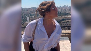 Η Τζένιφερ Λόπεζ μαγεύει το Τελ Αβίβ – Οι αναρτήσεις με το μαγιό και τις… καμήλες – ΦΩΤΟ