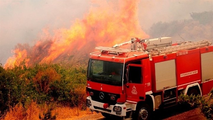 Φωτιά στο Ηράκλειο Κρήτης – ΤΩΡΑ