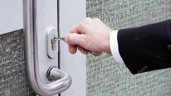 Δεν πίστευε στα μάτια του ιδιοκτήτης σπιτιού στη Φλόριντα – Τι βρήκε μέσα όταν άνοιξε την πόρτα του – ΒΙΝΤΕΟ