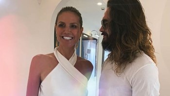 Η Χάιντι Κλουμ κάνει ηλιοθεραπεία τόπλες μετά τον γάμο της στη θαλαμηγό του Αριστοτέλη Ωνάση – ΦΩΤΟ