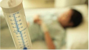 Στην εντατική παιδάκι δύο ετών που έπεσε από τον 3o όροφο πολυκατοικίας