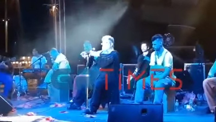 Ξέσπασμα Κραουνάκη στη σκηνή – Γιατί διέκοψε τη συναυλία του – ΒΙΝΤΕΟ