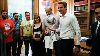 Μητσοτάκης σε Εθνική Ομάδα Αστέγων: Προσωπικό μου στοίχημα η κοινωνική ένταξη και η καταπολέμηση της φτώχειας