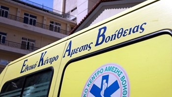 Θρίλερ με πτώση τουρίστριας από τον 2ο όροφο ξενοδοχείου στην Πάτρα