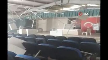 Κατέρρευσε μέρος της οροφής του αεροδρομίου του Ντενιζλί από τον ισχυρό σεισμό – ΒΙΝΤΕΟ