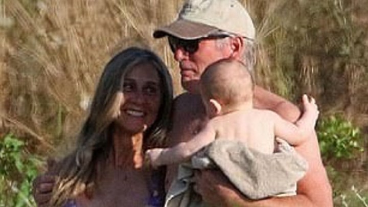 Οι πρώτες φωτογραφίες του 6 μηνών γιου του Ρίτσαρντ Γκιρ – ΦΩΤΟ