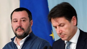 Ο Κόντε απαιτεί εξηγήσεις από τον Σαλβίνι