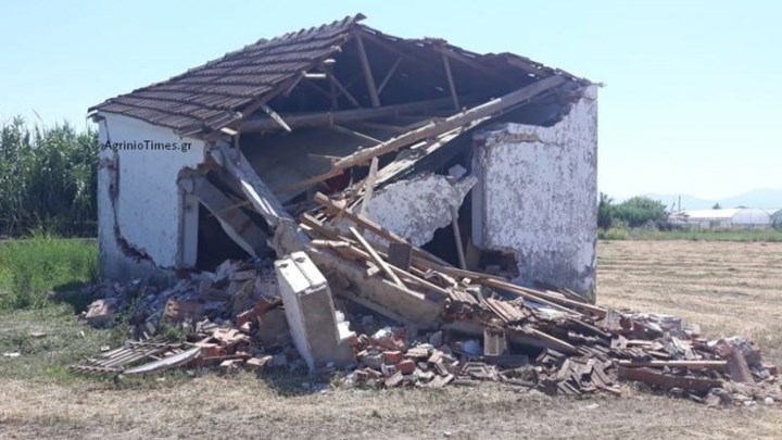 Γκρέμισε εκκλησάκι που είχε στο κτήμα του γιατί νόμιζε ότι θα πλήρωνε… ΕΝΦΙΑ – ΦΩΤΟ – ΒΙΝΤΕΟ