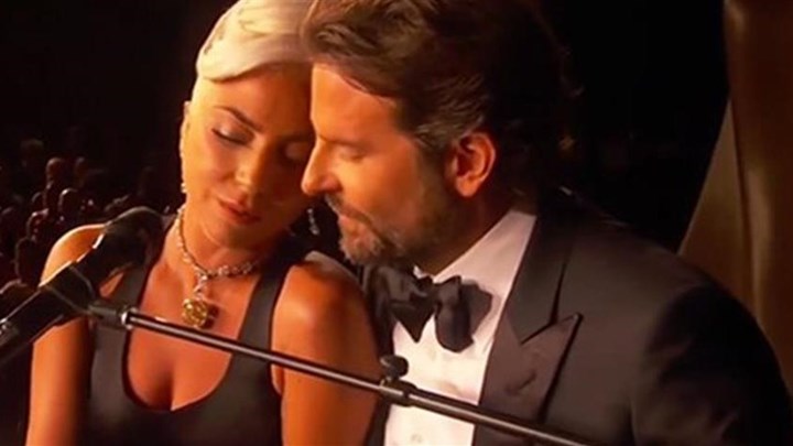 “Βόμβα” στα Όσκαρ: Είναι κλεμμένο το “Shallow” της Lady Gaga;