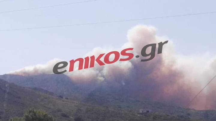 Νέες εικόνες από την πυρκαγιά στην Ελαφόνησο – Ενισχύονται οι δυνάμεις της Πυροσβεστικής -ΦΩΤΟ αναγνώστη