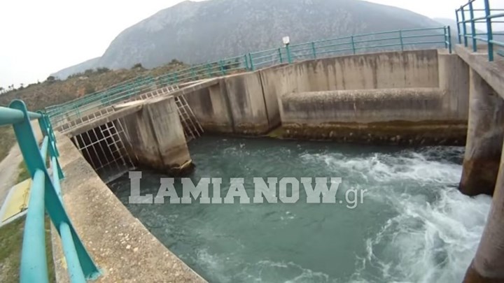 Θρίλερ με πτώμα που βρέθηκε σε κανάλι του Μόρνου